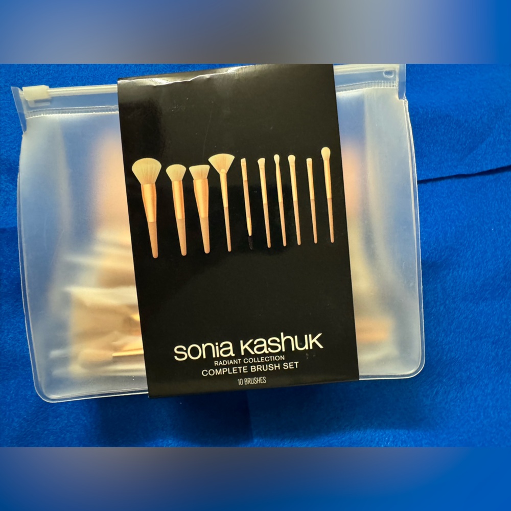 Sonia Kashuk Deluxe Brush Set with Gold Handles